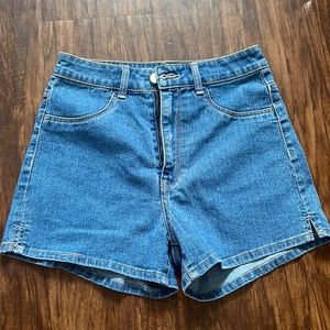 New size 4 shorts HM
